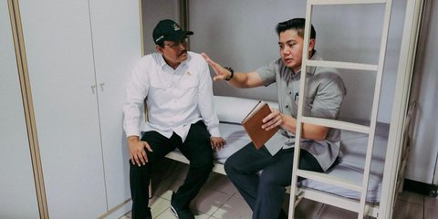 Mensos dan Seskab Teddy Tinjau Sekolah Rakyat di Bekasi, Beroperasi Juli 2025