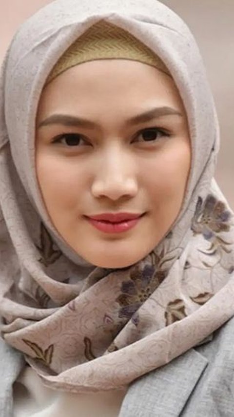 5 Inspirasi Outfit ala Melody Laksani, Pancarkan Elegansi dan Kesan Stylish di Setiap Momen