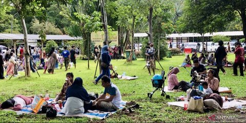 Libur Lebaran, Warga Pilih Berwisata ke Ragunan Karena Murah dan Edukatif