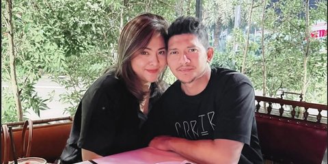 {{caption}}