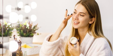 Retinoid vs Retinol, Ini Perbedaan Mendasar dari Fungsi dan Kekuatannya agar Kulit Tidak Salah Perawatan