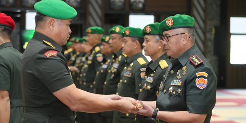 Kasad Pimpin Sertijab Pangdam IX/Udayana dan Empat Jabatan Strategis TNI AD