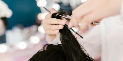 Potong Rambut Secara Teratur, Ini Rahasia Rambut Indah dan Mudah Diatur Sehari-hari