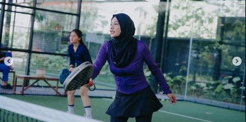 Potret Aurel Hermansyah Jajal Olahraga Padel, Penampilan Makin Langsing dan Bugar Disorot