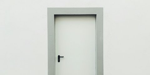 Model Pintu Besi Minimalis Elegan untuk Rumah Modern dan Kekinian