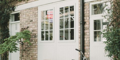 Model Pintu Kupu Tarung Minimalis, Desain Elegan untuk Rumah Modern