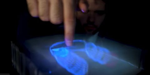 VIDEO Memukau Seperti di Film 'Iron Man', Hologram 3D Kini Bisa Disentuh dan Diraba