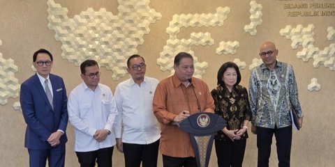 VIDEO: Airlangga Sebut Menteri Sri Mulyani Datang, Negosiasi Perang Trump Maksimal Selesai 60 Hari
