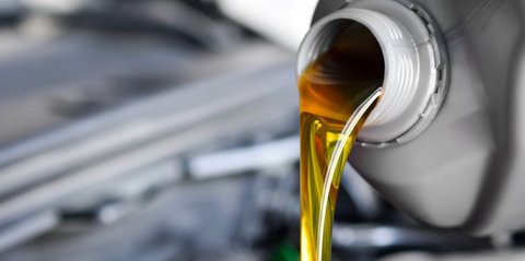 8 Hal yang Perlu Anda Ketahui tentang Perbedaan Antara Oli Mobil dan Oli Motor