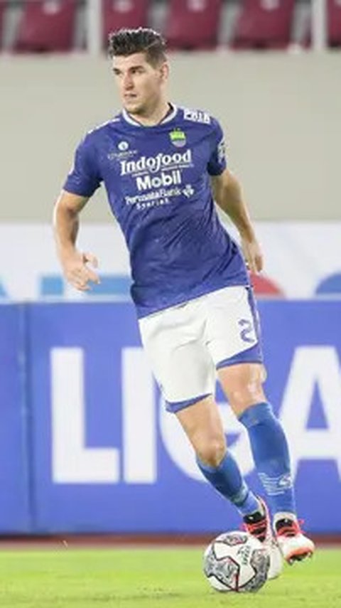 Nick Kuipers: Bek Tangguh Persib Bandung yang Juga Jago Memasak