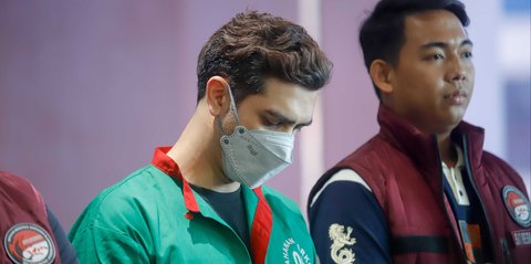 FOTO: Raut Fachri Albar Tertuntuk Lesu usai Tiga Kali Terjerat Kasus Narkoba