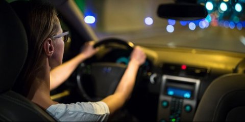 Metode Ampuh untuk Mengatasi Bau Apek di Mobil Anda