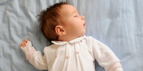 Begini Cara Unik dalam Menidurkan Bayi Menurut Pakar