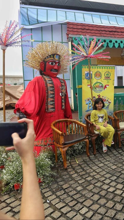FOTO: Ribuan Warga Ramaikan Lebaran Betawi 2025
