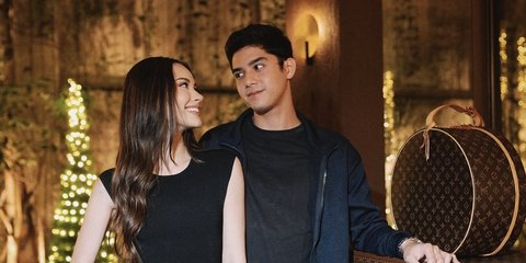6 Potret Alyssa Daguise dan Al Ghazali Jajal Baju Pengantin Sambil Bikin Konten 'Challenge Kim Seon Ho Smile'
