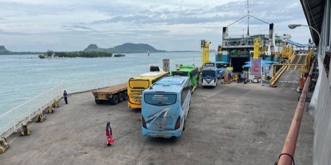 Hasil Pemantauan Udara: Arus Balik di Pelabuan Bakauheni Lancar, Tak Ada Penumpukan Kendaraan