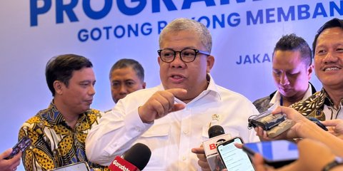 Fahri Hamzah Buka Suara Dikritik Rangkap Jabatan: Kalian Boleh Marah, Aku Kalian yang Gaji