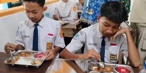 BGN Sebut Makan Bergizi Gratis Bisa Kurangi Tawuran, Ini Alasannya
