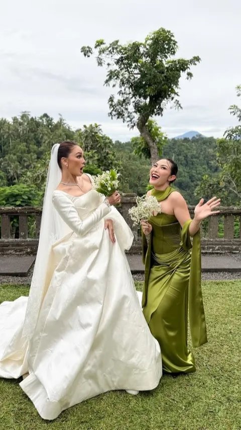 Ayu Dewi Klarifikasi Video Viral, Candaan di Pernikahan Luna Maya Bukan Sindiran untuk Gisel