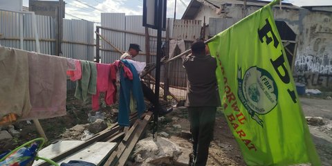Bersihkan Atribut dan Bendera Ormas di Tangerang, Kapolres: Tak Ada Ormas yang Kuasai Wilayah!