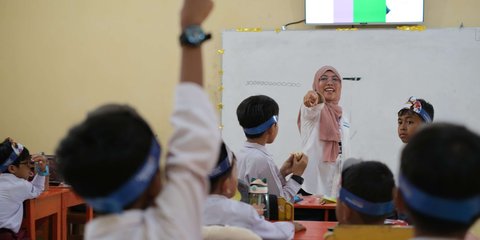 Perbedaan Sistem Guru Honorer di Indonesia dan Negara Maju, Miris Bak Bumi dan Langit