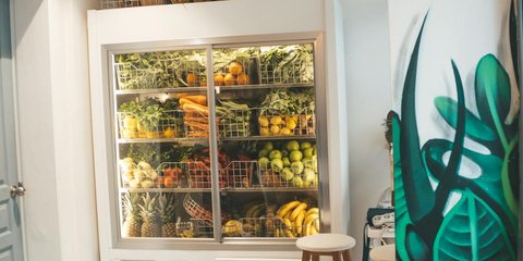 Simpan di Kulkas? Tunda Dulu! Ini 10 Makanan yang Harus Dijauhkan dari Lemari Pendingin