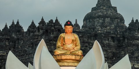 Pengunjung Candi Borobudur Tembus 100.000 Orang Selama Perayaan Waisak 2025