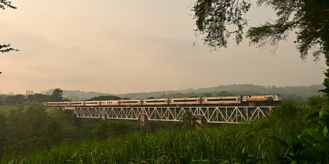 Pesona Keindahan Jalur Kereta Api di Jembatan Lahor Karangkates Malang, Sejarahnya Tak Banyak Diketahui Orang