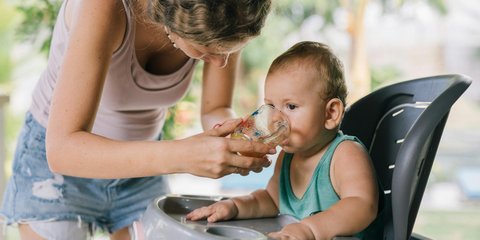 Efek Jangka Panjang Antibiotik: Benarkah Antibiotik sejak Bayi Berdampak pada Menstruasi Wanita Dewasa?