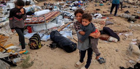 Israel Bunuh Lebih dari 100 Warga Palestina dalam Semalam di Gaza, Termasuk Lima Jurnalis