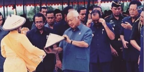 Dua Sisi Lain Soeharto dari Mata Orang-Orang Dekatnya