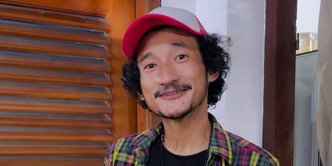 6 Artis Ini Rela Tinggalkan Gemerlap Dunia Hiburan Demi Hidup Tenang dan Damai, Kini Tekuni Profesi Tak Biasa
