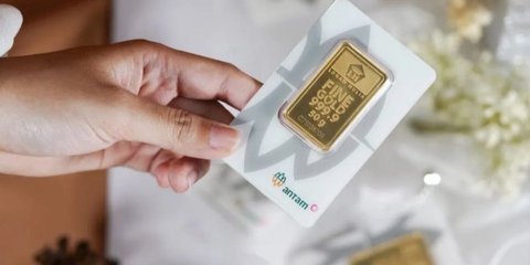Harga Emas Antam Kembali Turun Tajam, Hari Ini Dijual di Bawah Rp2 Juta per Gram