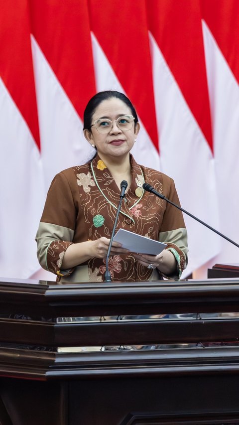 Puan Maharani Pimpin Paripurna DPR Bahas Kebijakan Fiskal RAPBN 2026