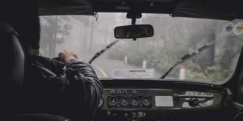 {{caption}}