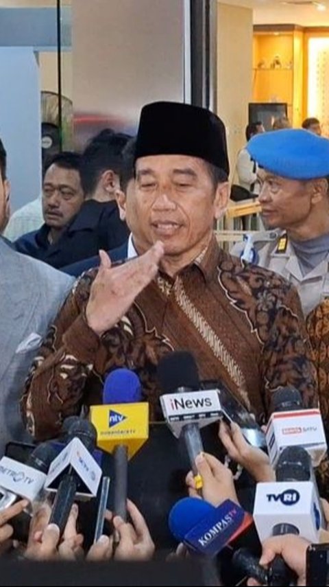 Lirikan Tajam Jokowi, Senyum Penuh Makna saat Disinggung Nama Roy Suryo soal Kasus Dugaan Ijazah Palsu