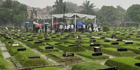 Penjelasan Hukum Perempuan Mengantarkan Jenazah ke Pemakaman, Dilarang?