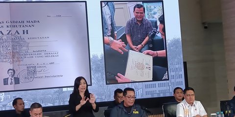 Polri: Ijazah Jokowi Asli, Jadi Mahasiswa Kehutanan UGM Tahun 1980