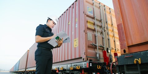 Indonesia Dibanjiri Barang Ilegal dari China