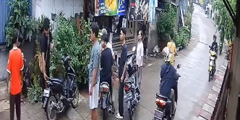 Debt Collector Berhentikan Paksa Pemotor di Kalideres, Sengaja Tabrak Korban Hingga Jatuh ke Got lalu Kabur