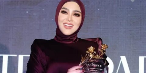 Christine Hakim Buka Suara Soal Penghargaan Syahrini di Cannes yang Jadi Polemik