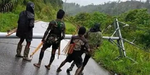 Polisi Ditembaki dan Dipanah KKB saat Patroli di kawasan Kali Tuka Dogiai, Satu Anggota Luka