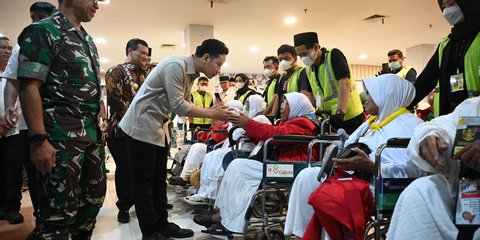 Wapres Gibran Tinjau Layanan Fast Track Makkah Route Embarkasi Solo
