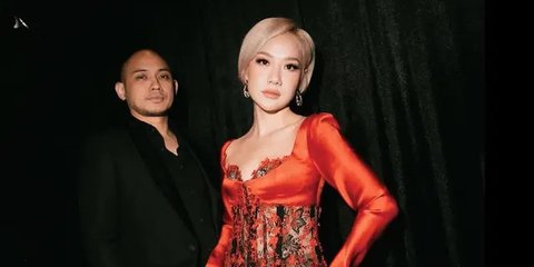 Potret Cantik Menawan BCL Tampil di Peragaan Busana Tunggal Eddy Betty, Anggun Berkebaya Modern