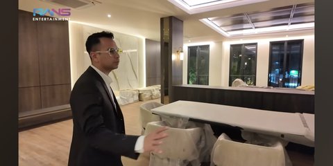 5 Potret Rumah Baru Raffi Ahmad Full Marmer dengan Sentuhan Kayu, Dibuat Khusus Untuk 'Si Pulen' Baby Lily?