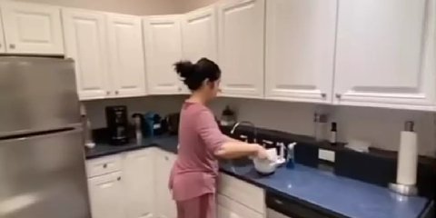 7 Potret Dapur Mewah ala Eropa Annisa Pohan, Perabotan Canggih dari Mesin Kopi Hingga Dishwasher