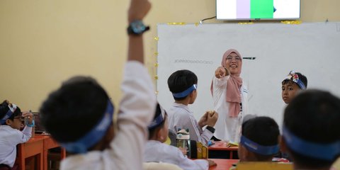 Bantuan Subsidi Upah Rp150.000 per Bulan untuk Guru Honorer dan Pekerja Cair 5 Juni