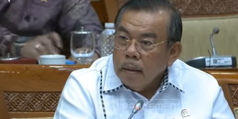 VIDEO: Eks Jaksa Melotot ke Jenderal Polisi di DPR, Ungkap Pungli Skripsi Rp20 Juta Siswa Lemdikpol