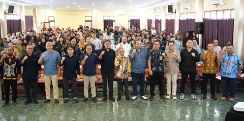 Gelar Edukasi Pasar Modal di Papua, OJK Dorong Investasi Syariah & Akses Pendanaan untuk Ekonomi Berkelanjutan