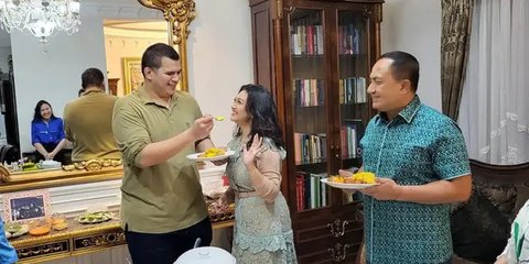 8 Potret Kebersamaan Bella Saphira dan Toddy Sang Anak Sambung yang Baru Menikah, Akrab Bak Ibu-Anak Kandung